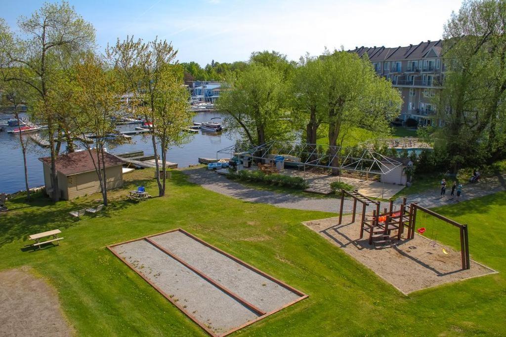O'Berge Du Village C304 - Bord De L'Eau Magog Exterior photo