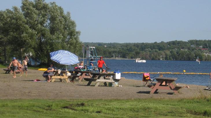 O'Berge Du Village C304 - Bord De L'Eau Magog Exterior photo